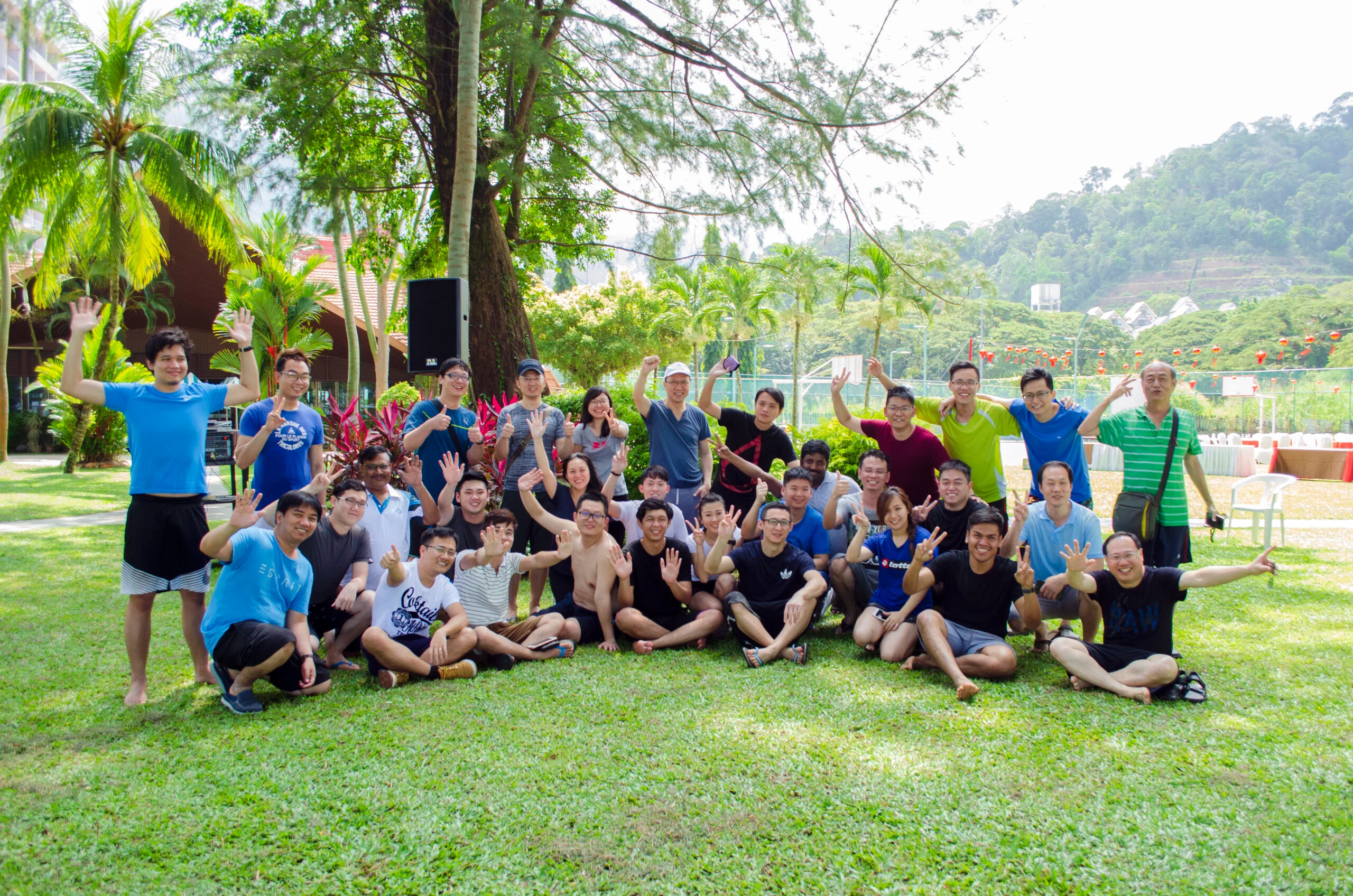 Globe3 Team Moment 4